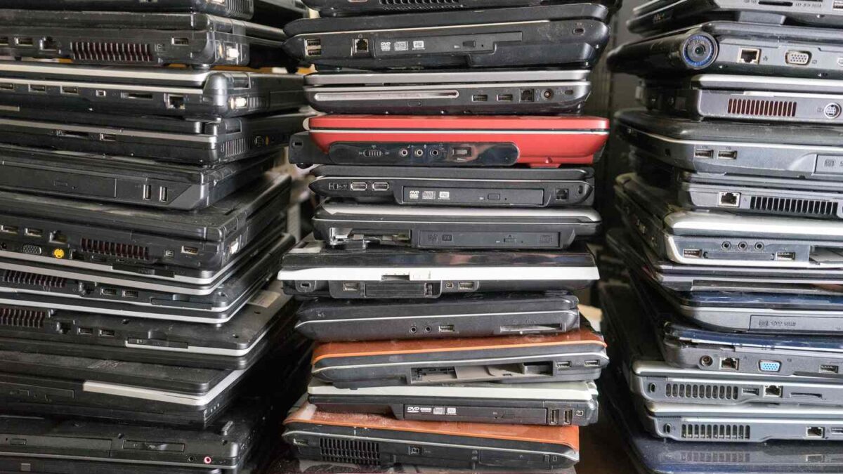 Descomissionamento de Hardware: Como Reciclar seu Laptop com Segurança